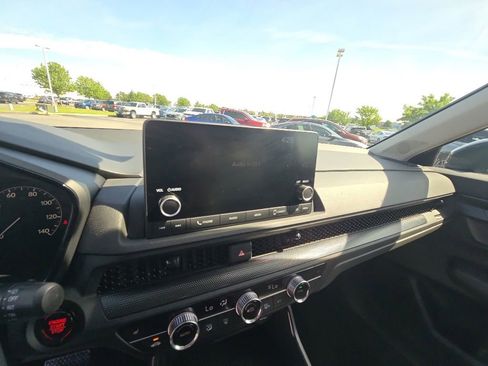 Used 2024 Honda CR-V EX image 20