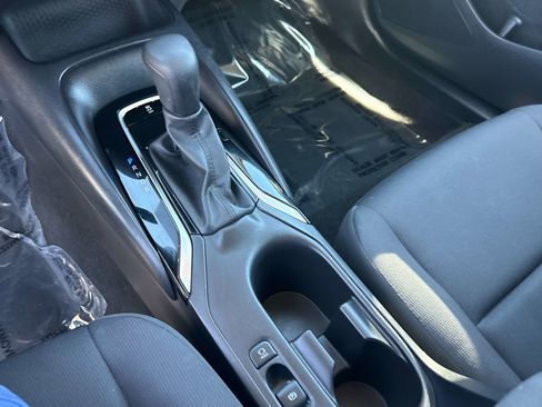 Used 2024 Toyota Corolla LE FWD image 19
