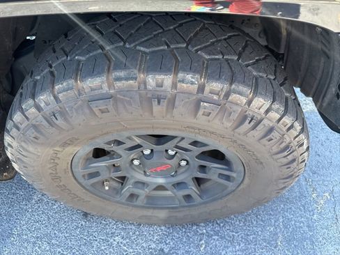Used 2024 Toyota 4Runner TRD Off-Road Premium w/ Moonroof Package AWD/4WD image 7