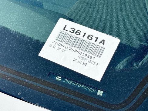 Used 2023 Lexus LS 500 w/ Interior Upgrade Package image 17