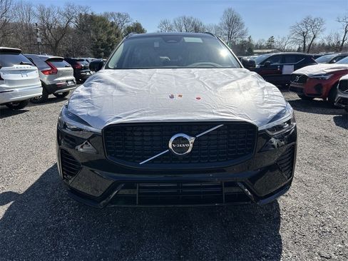 New 2025 Volvo XC60 T8 Plus w/ Climate Package image 3