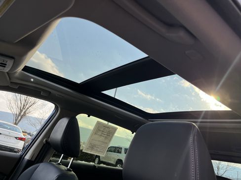 Used 2023 Nissan Rogue Platinum w/ Platinum Premium Package image 20