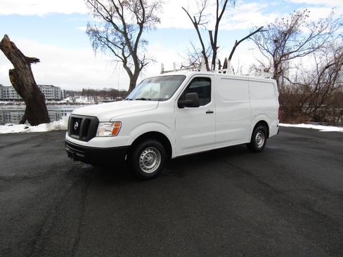 Used 2019 Nissan NV 1500 S image 28