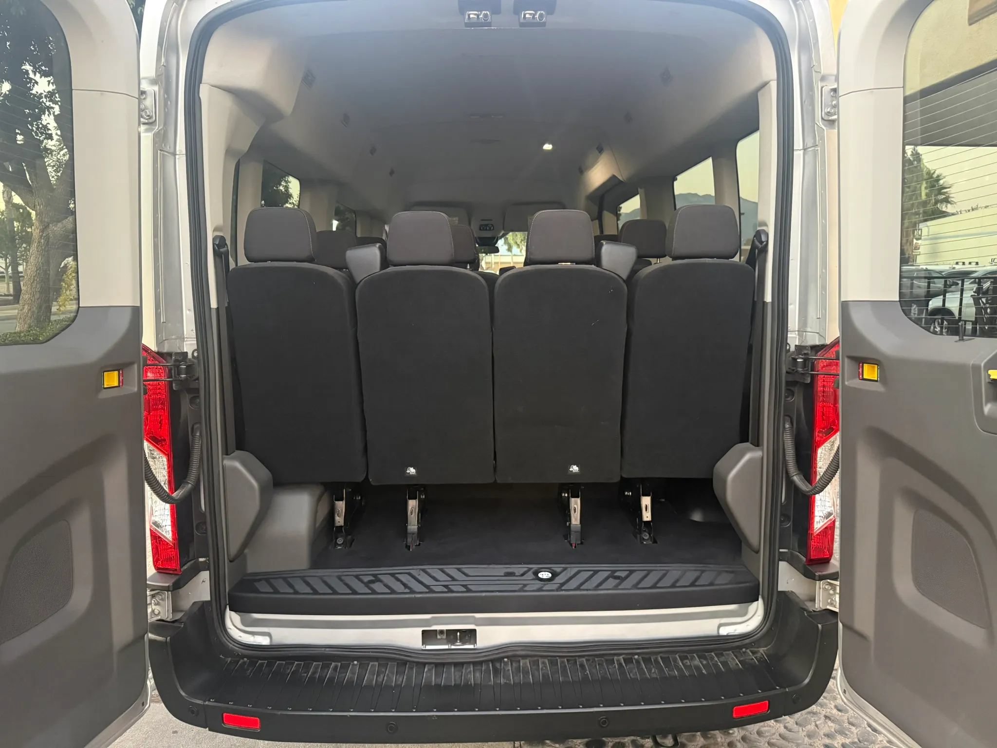 Used 2021 Ford Transit 350 XLT RWD image 37