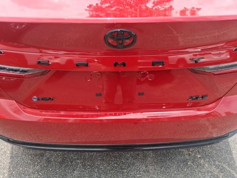 Used 2025 Toyota Camry XLE w/ Premium Plus Package FWD image 8