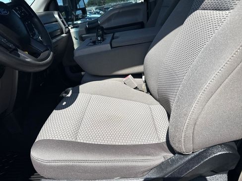 Used 2018 Ford F250 XLT w/ FX4 Off-Road Package image 12