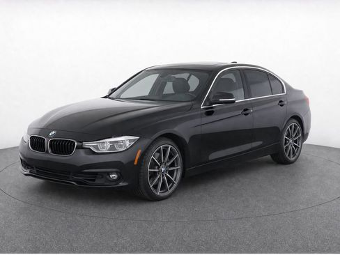 Used 2018 BMW 330i xDrive Sedan w/ Convenience Package AWD/4WD image 7