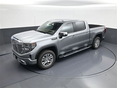 Used 2025 GMC Sierra 1500 Denali w/ Technology Package image 13