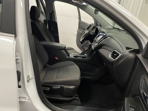 Used 2023 Chevrolet Equinox LT AWD/4WD image 40