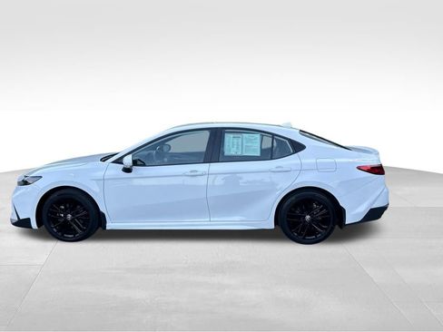 Certified 2025 Toyota Camry SE w/ Convenience Package FWD image 2