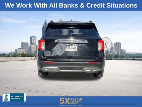Used 2023 Ford Explorer XLT w/ Equipment Group 202A image 24
