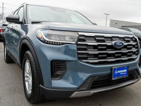 New 2026 Ford Explorer Active image 4