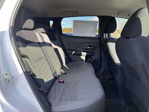 New 2026 Nissan Kicks SV image 11