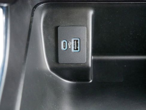 Used 2022 Ford F150 XLT w/ Equipment Group 302A High image 26