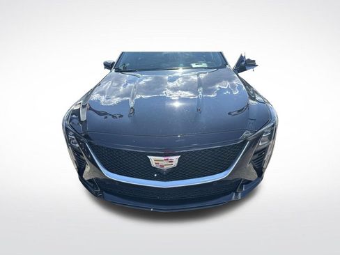 Used 2025 Cadillac CT5 V AWD/4WD image 2