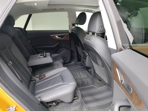 Used 2019 Audi Q8 Premium w/ Convenience Package image 33