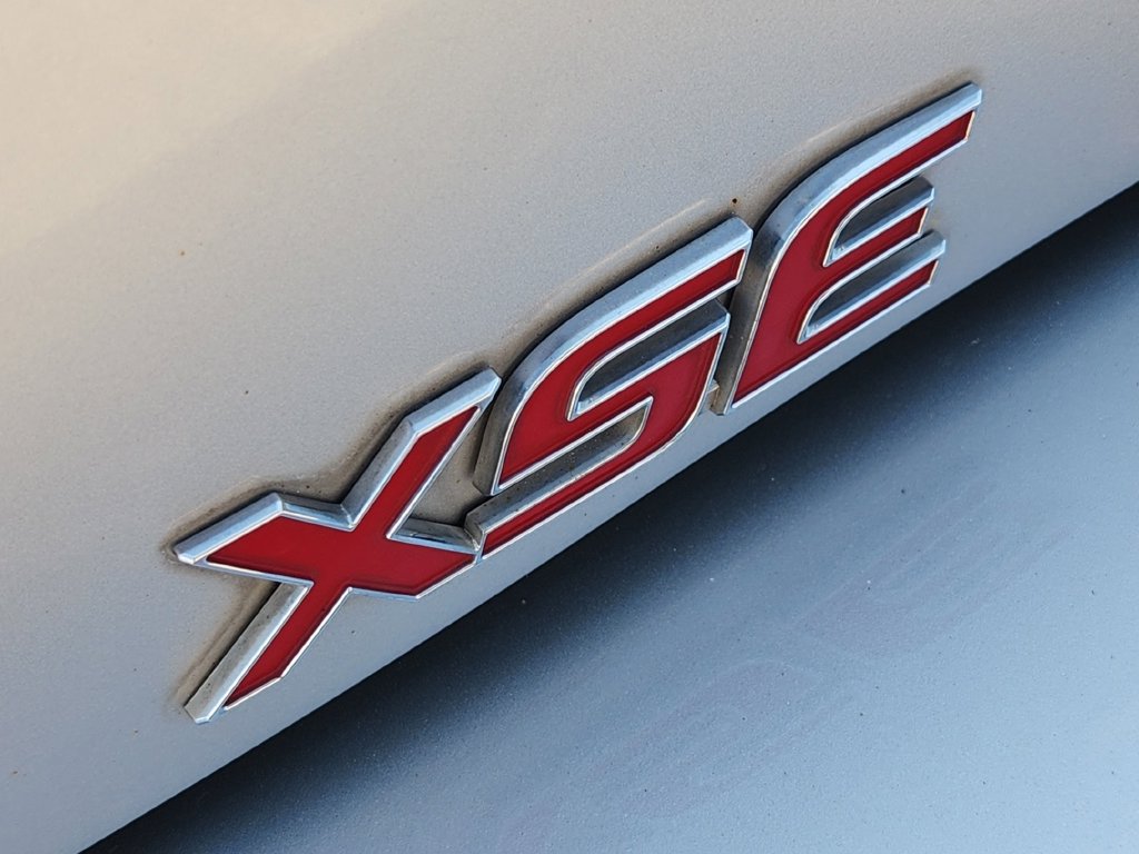 Used 2020 Toyota Corolla XSE w/ XSE Preferred Package FWD image 13