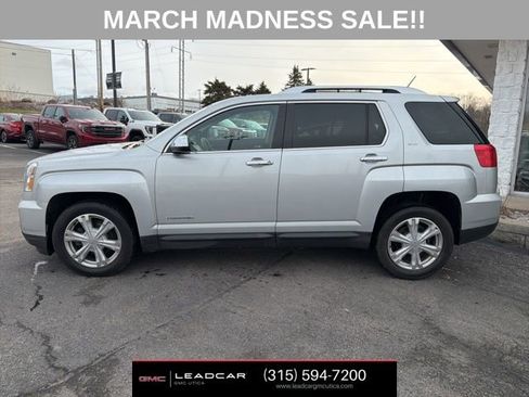 Used 2017 GMC Terrain SLT w/ Driver Alert Package I image 2