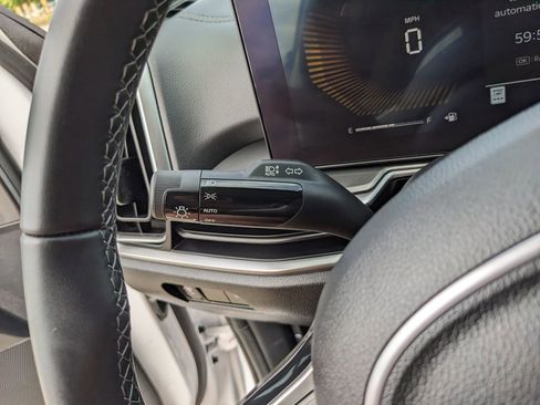 Certified 2025 Kia Sorento S FWD image 34