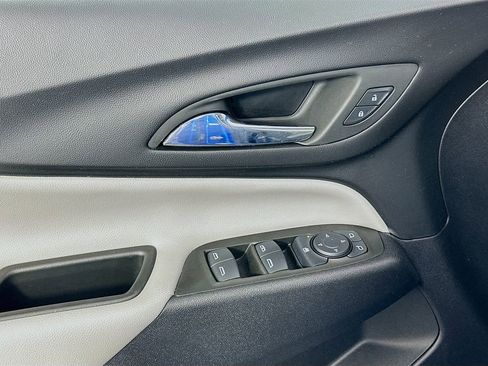 Used 2024 Chevrolet Equinox LS w/ LS Convenience Package image 17