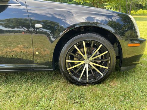Used 2006 Cadillac STS V8 w/ Preferred Equipment Group RWD image 26