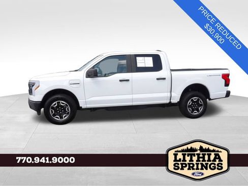 Certified 2022 Ford F150 Lightning Pro AWD/4WD image 5