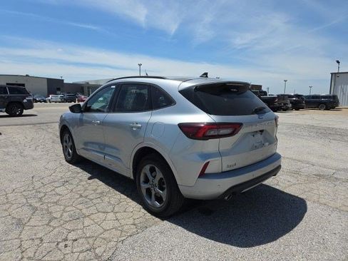 Used 2023 Ford Escape ST-Line w/ Tech Pack #1 AWD/4WD image 6