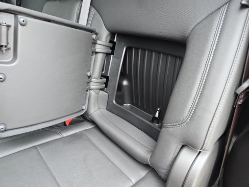 Used 2024 Chevrolet Silverado 2500 LTZ image 39