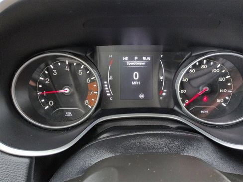 Certified 2019 Jeep Compass Latitude w/ Cold Weather Group image 17