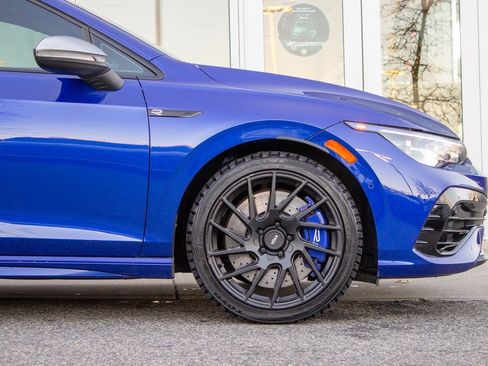 Used 2024 Volkswagen Golf R image 5