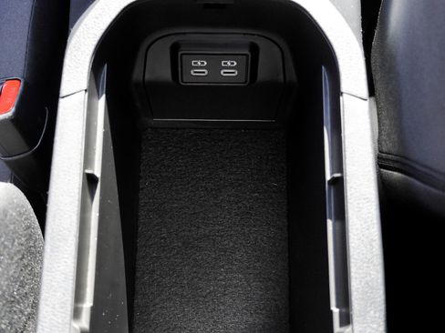 Certified 2024 Toyota RAV4 XLE AWD/4WD image 39
