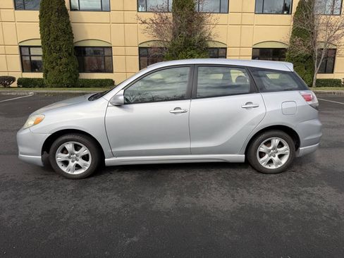 Used 2006 Toyota Matrix XR FWD image 9
