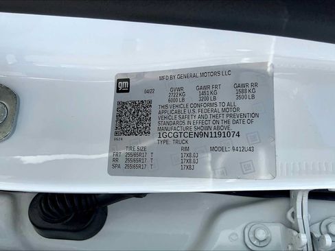Used 2022 Chevrolet Colorado LT w/ LT Convenience Package AWD/4WD image 35