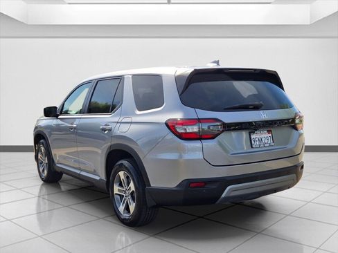 Certified 2023 Honda Pilot EX-L image 7