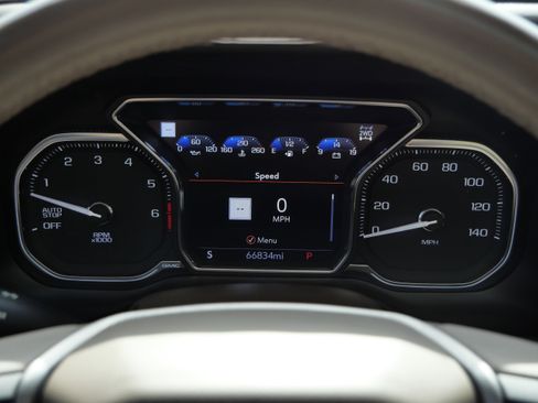 Used 2021 GMC Yukon Denali w/ Denali Premium Package image 20