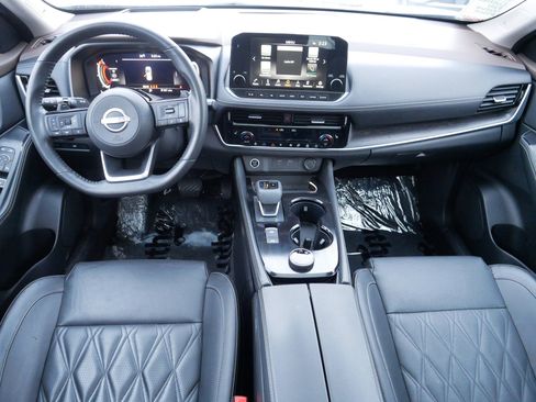 Certified 2022 Nissan Rogue Platinum w/ Head-Up Display Package image 10