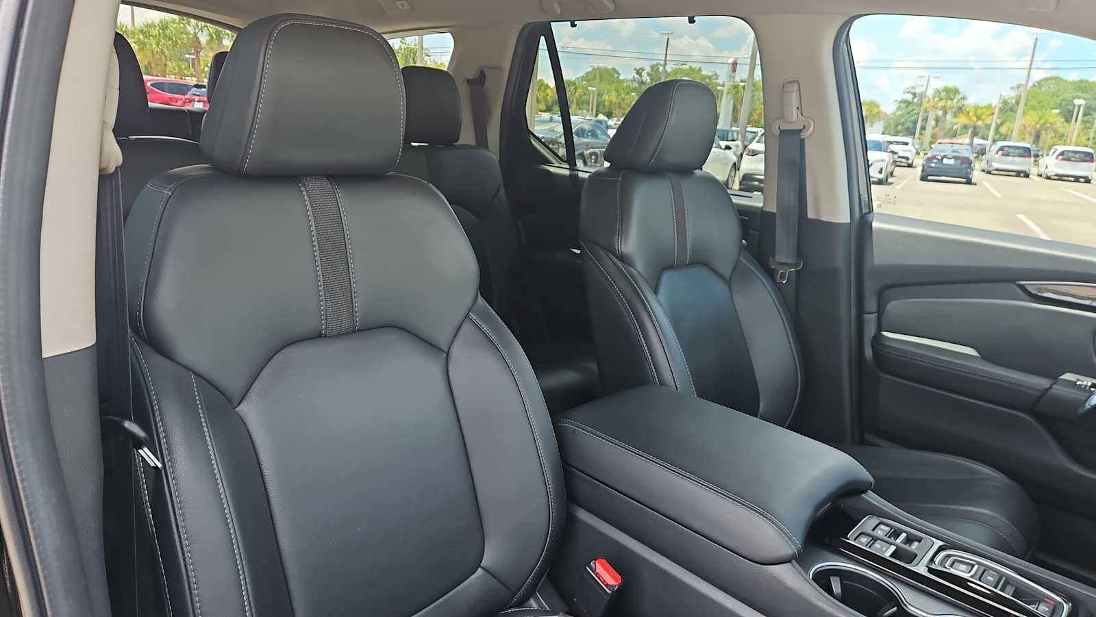 Used 2024 Honda Pilot Touring image 27