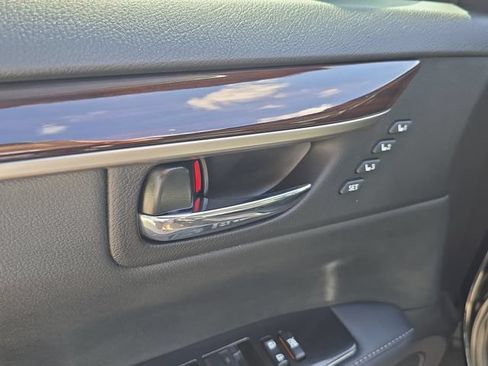 Used 2017 Lexus ES 350 w/ Premium Package FWD image 18