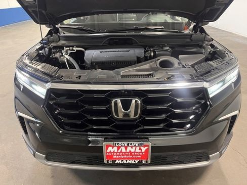 Used 2023 Honda Pilot Elite image 9