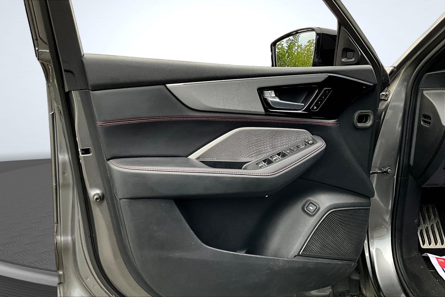 Used 2022 Acura MDX A-Spec AWD/4WD image 18
