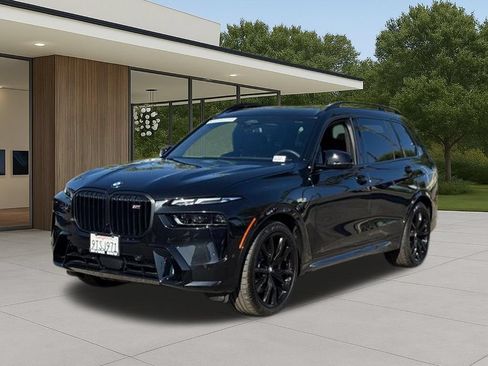 Used 2026 BMW X7 M60i w/ Climate Comfort Package AWD/4WD image 2