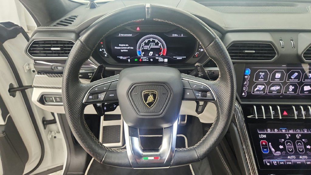 Used 2019 Lamborghini Urus AWD/4WD image 27
