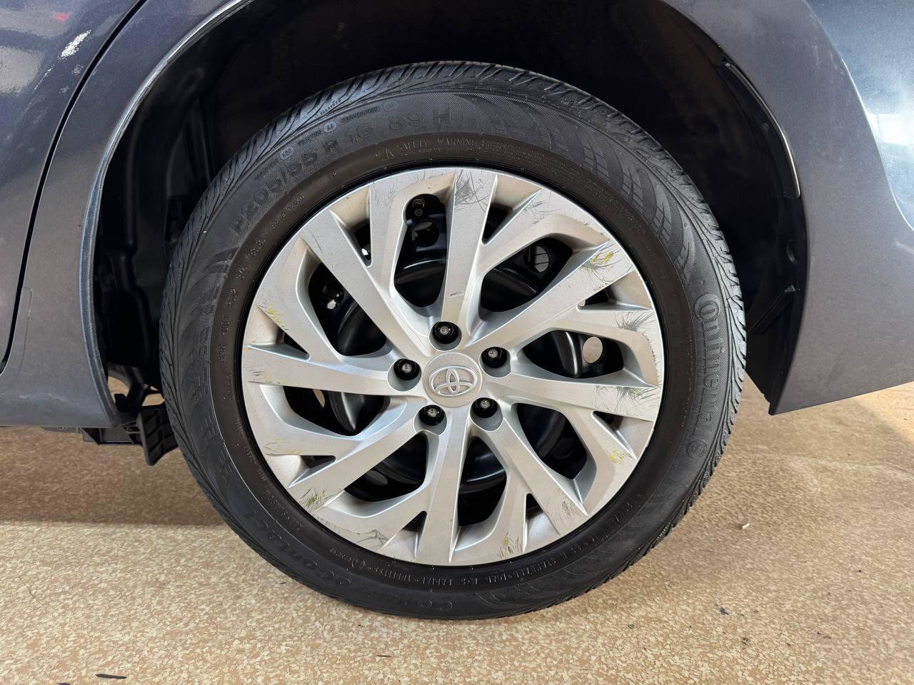 Used 2019 Toyota Corolla LE FWD image 40