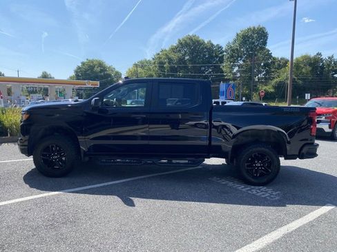 Used 2023 Chevrolet Silverado 1500 Custom Trail Boss w/ Midnight Edition image 4