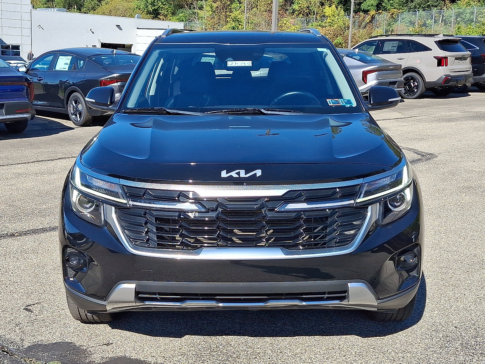 Used 2024 Kia Seltos S AWD/4WD image 2