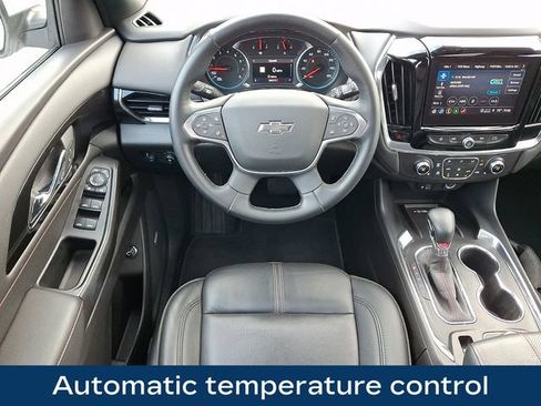 Used 2023 Chevrolet Traverse RS AWD/4WD image 3
