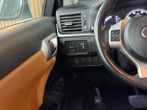 Used 2013 Lexus CT 200h w/ Seat Comfort Pkg FWD image 14