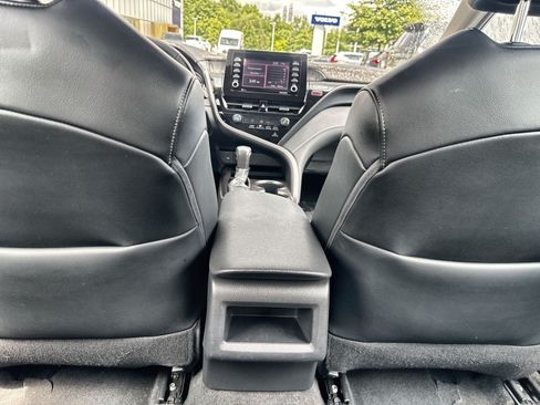 Used 2021 Toyota Camry SE FWD image 23