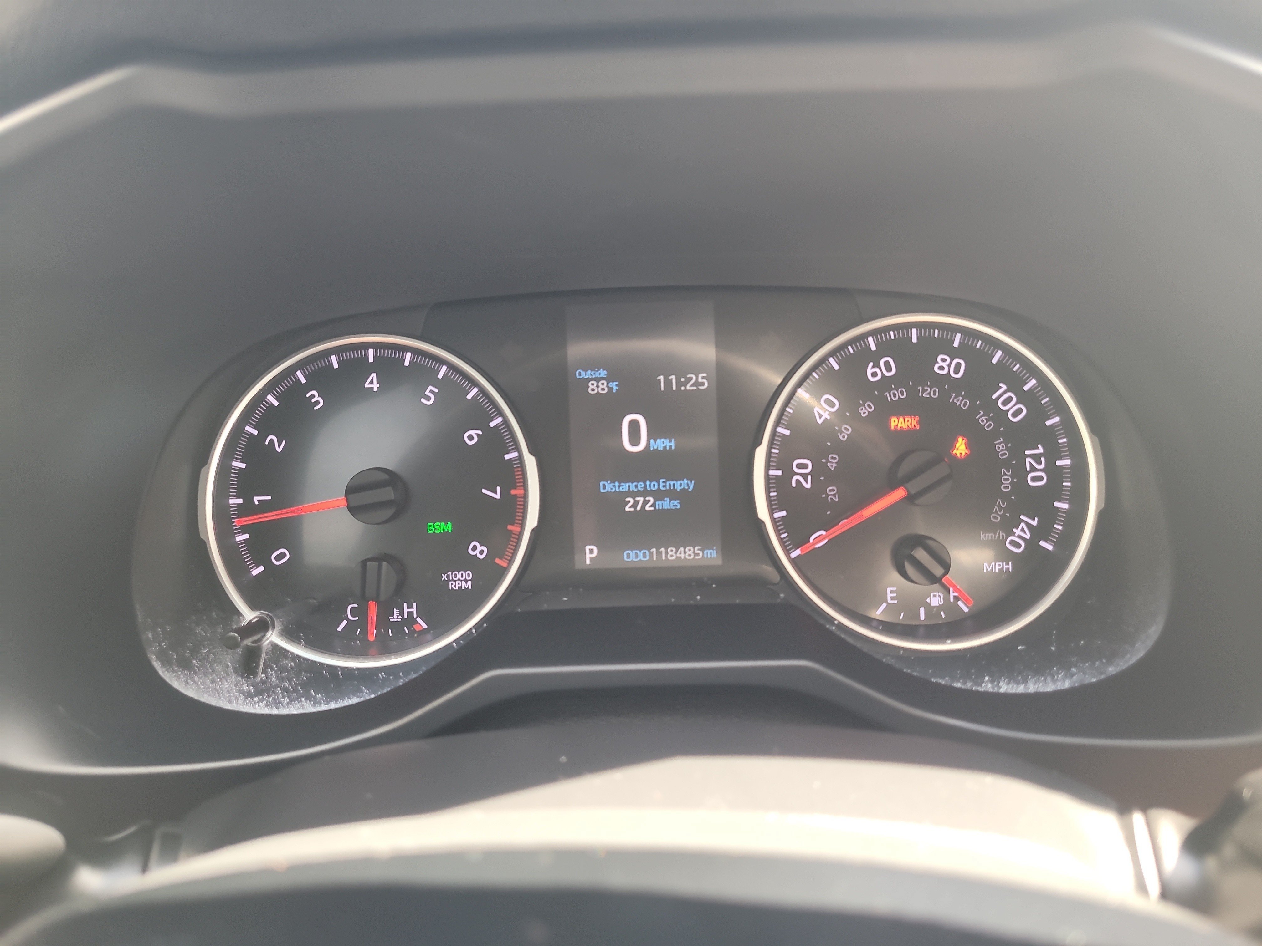 Used 2021 Toyota RAV4 XLE w/ Convenience Package FWD image 31