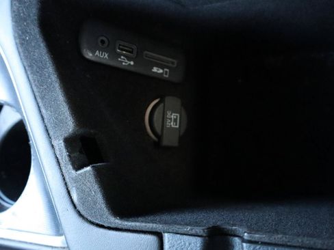 Used 2015 Dodge Challenger R/T Scat Pack w/ Leather Interior Group RWD image 19
